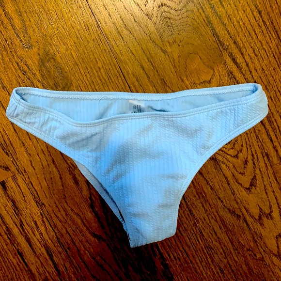(NWT) SHEIN Bikini sized Small. Never Worn And Still In Original Packaging - Picture 3 of 3